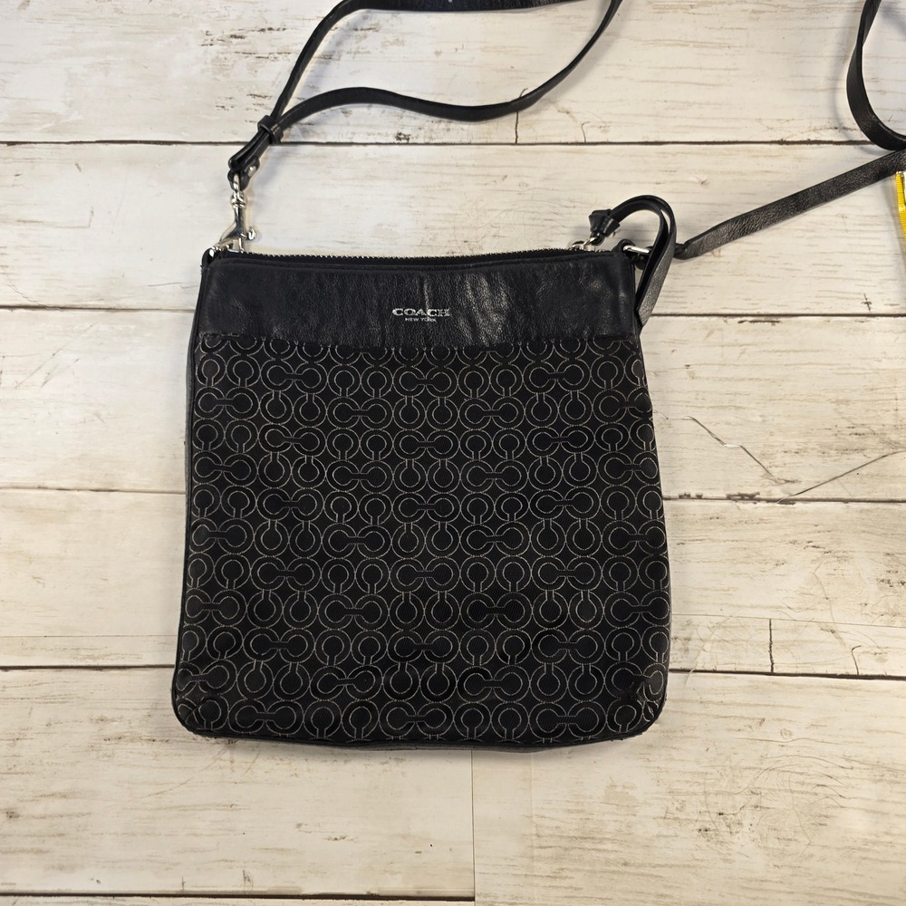 Coach Crossbody‎ Bag Black Signature Jacquard Leather Messenger Slim Zip Purse